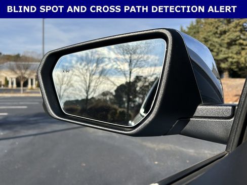 Used 2018 Chevrolet Equinox Premier image 5