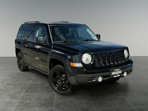 Used 2014 Jeep Patriot Sport w/ Power Value Group FWD image 8