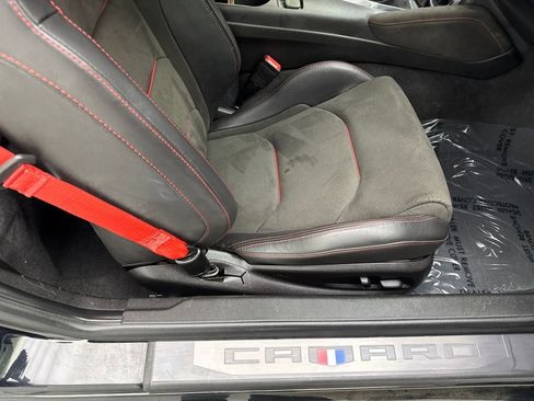 Used 2018 Chevrolet Camaro ZL1 RWD image 35