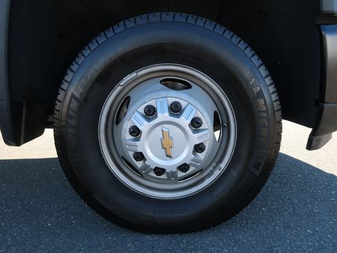 Used 2024 Chevrolet Silverado 3500 W/T w/ WT Convenience Package image 41