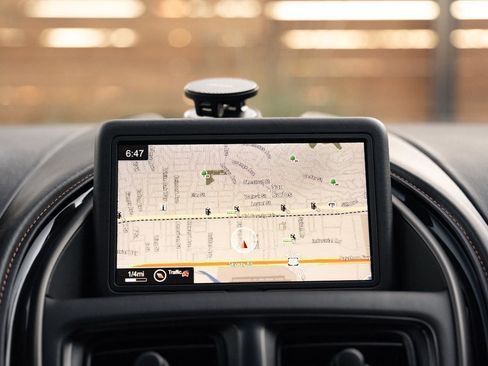 Used 2018 Aston Martin DB11 Coupe image 65