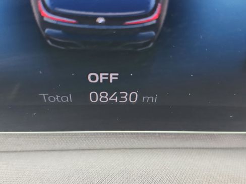 Certified 2024 BMW 740i image 22