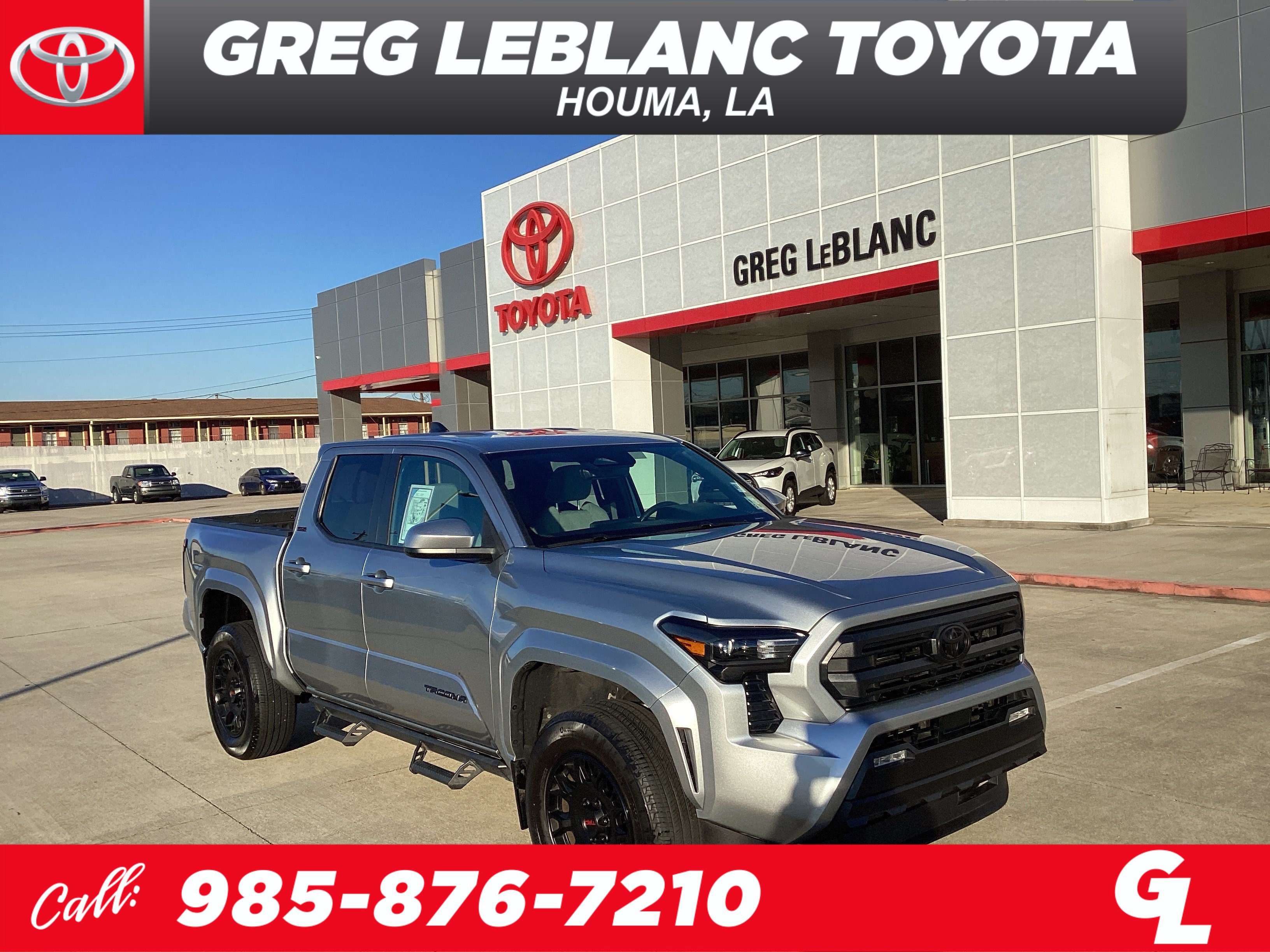 Used 2024 Toyota Tacoma SR5 RWD image 1