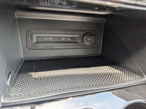 Used 2022 Volkswagen Atlas SEL Premium AWD/4WD image 17