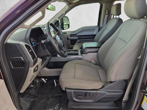 Used 2019 Ford F150 XLT w/ Equipment Group 302A Luxury AWD/4WD image 15