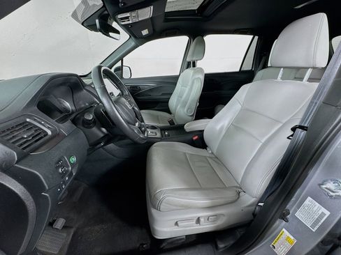 Used 2023 Honda Passport EX-L image 12