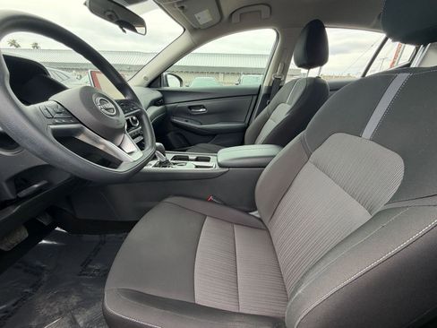 Used 2025 Nissan Sentra SV FWD image 24
