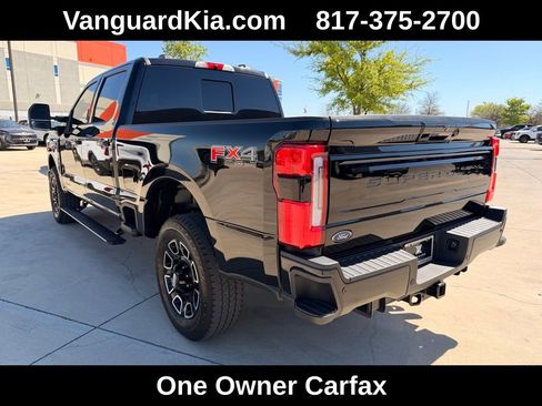 Used 2026 Ford F250 Platinum w/ FX4 Off-Road Package image 2