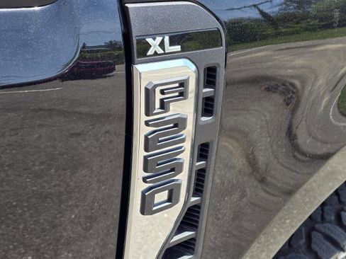 New 2025 Ford F250 XL w/ 360-Degree Camera Package image 6