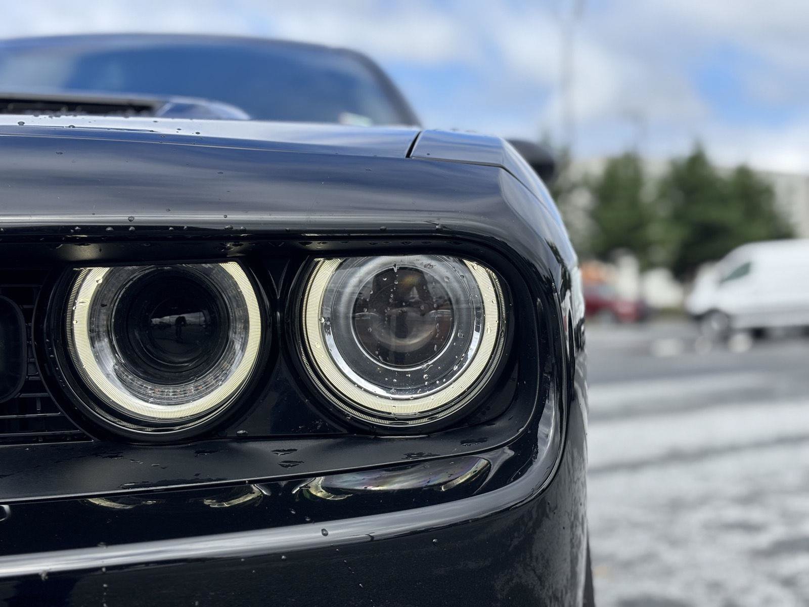 Used 2017 Dodge Challenger R/T Scat Pack w/ Leather Interior Group RWD image 3