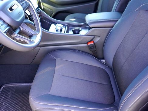 New 2026 Jeep Grand Cherokee L Laredo RWD image 10