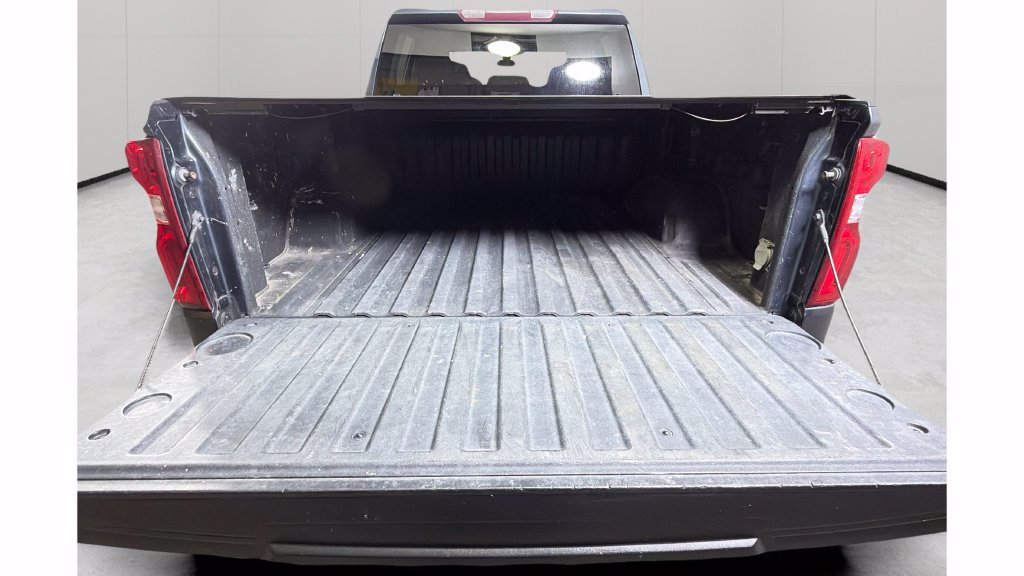 Certified 2021 Chevrolet Silverado 1500 Custom RWD image 26