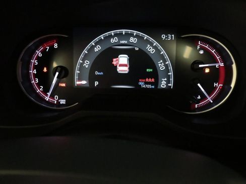 Used 2023 Toyota RAV4 XLE Premium FWD image 19