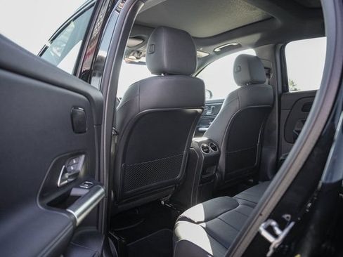 Certified 2025 Mercedes-Benz GLA 250 4MATIC image 30