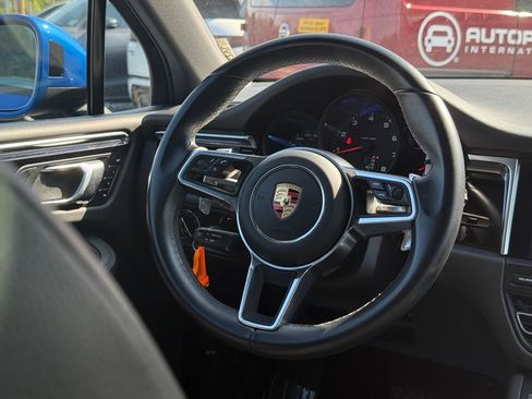Used 2020 Porsche Macan image 20