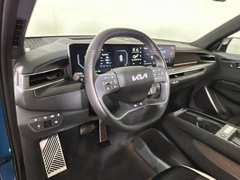 Used 2024 Kia EV9 GT-Line AWD/4WD image 14