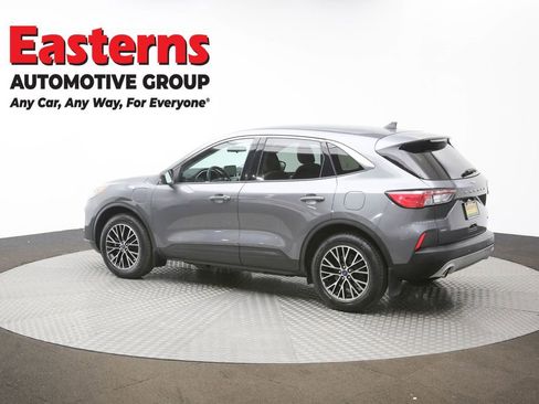 Used 2022 Ford Escape SE w/ Cold Weather Package FWD image 60