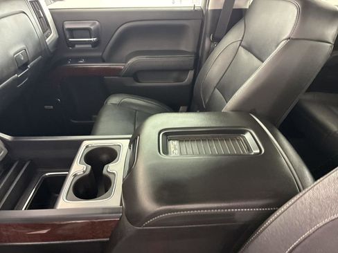 Used 2018 GMC Sierra 1500 SLT image 16