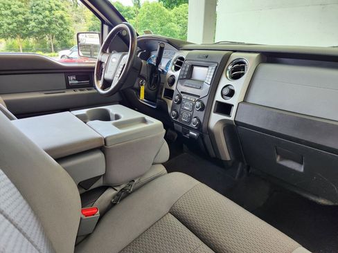 Used 2013 Ford F150 XLT w/ Mid Equipment Group AWD/4WD image 2