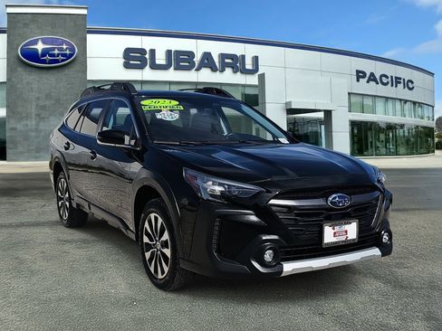 Used 2023 Subaru Outback Limited image 1