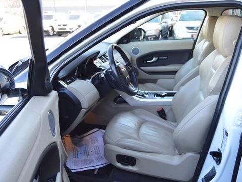 Used 2016 Land Rover Range Rover Evoque SE image 44