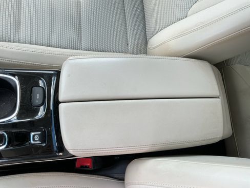 Used 2023 Buick Envision Preferred FWD image 11