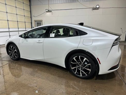 New 2026 Toyota Prius Plug-In Hybrid w/ Limited Premium Package FWD image 8