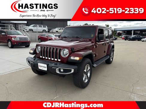 Used 2022 Jeep Wrangler Unlimited Sahara w/ Cold Weather Group AWD/4WD image 1
