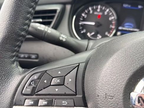 Used 2020 Nissan Rogue SL w/ Premium Package AWD/4WD image 20