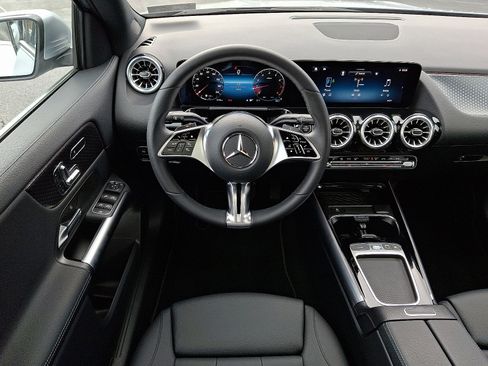 Certified 2026 Mercedes-Benz GLA 250 4MATIC image 12