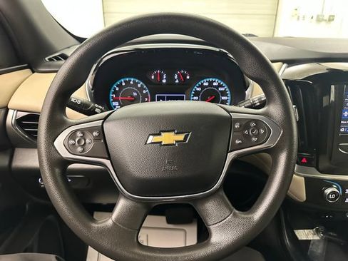 Used 2023 Chevrolet Traverse LS w/ LPO, Floor Liner Package AWD/4WD image 10