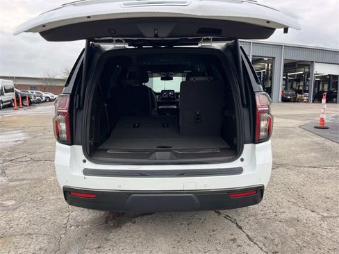 Used 2021 Chevrolet Tahoe Z71 w/ Z71 Off-Road Package image 12