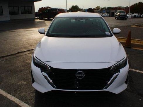 Used 2024 Nissan Sentra SV w/ All-Weather Package image 5