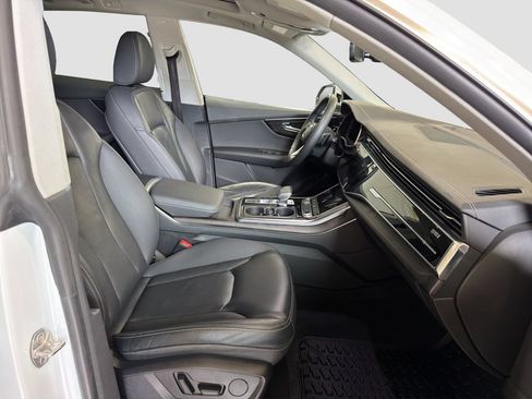 Used 2023 Audi Q8 Premium w/ Convenience Package AWD/4WD image 8