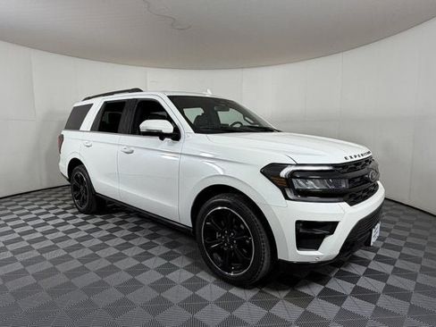Used 2023 Ford Expedition Limited RWD image 1