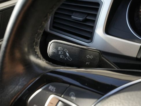 Used 2018 Volkswagen Atlas SE image 52