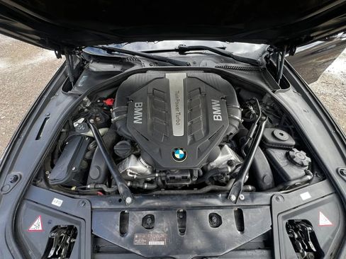 Used 2013 BMW 550i xDrive Sedan AWD/4WD image 15