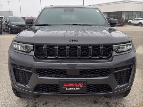 New 2026 Jeep Grand Cherokee L 4WD image 3