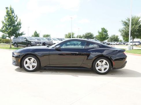 Used 2026 Ford Mustang Premium RWD image 6