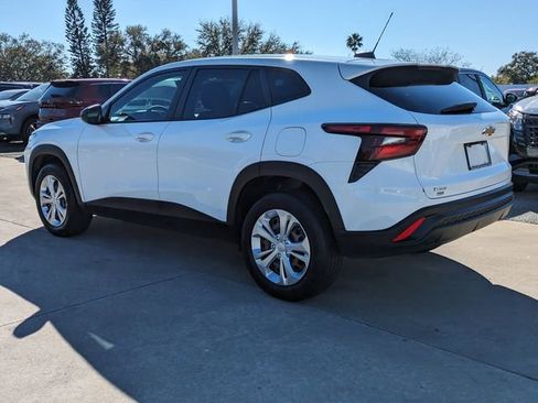 Used 2024 Chevrolet Trax LS image 8