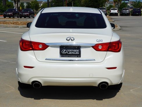 Used 2017 INFINITI Q50 3.0t Premium w/ 3.0T Premium Plus Package RWD image 7