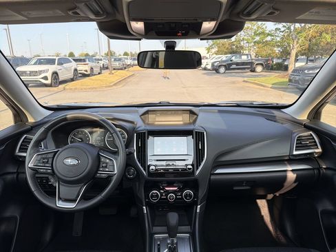 Used 2023 Subaru Forester Premium AWD/4WD image 20