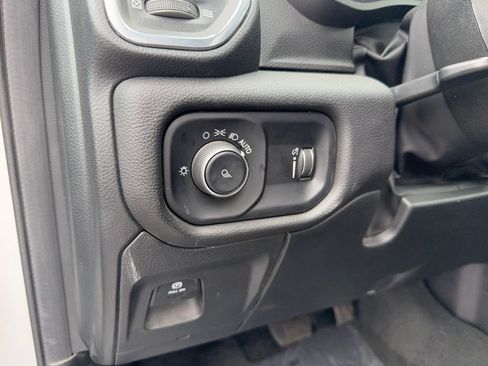 Used 2024 RAM 1500 Laramie AWD/4WD image 14