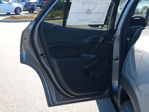 New 2026 Chevrolet Trax LT w/ Driver Confidence Package image 34