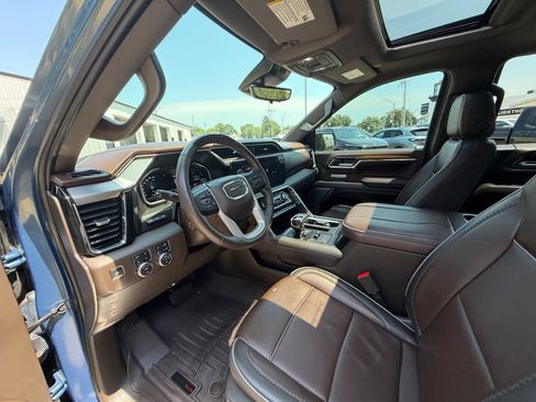 Used 2024 GMC Sierra 1500 Denali AWD/4WD image 10