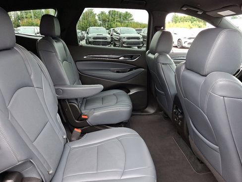 Used 2024 Buick Enclave Premium image 15