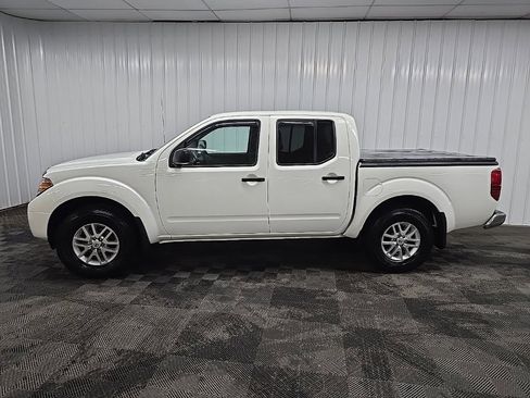 Used 2019 Nissan Frontier SV image 5