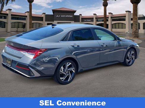 Certified 2025 Hyundai Elantra SEL FWD image 8