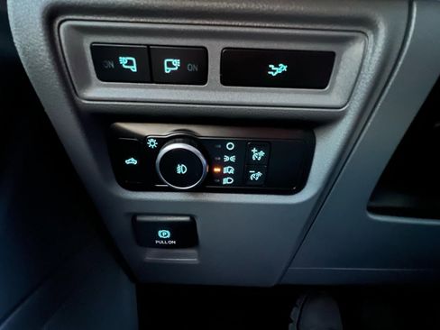 Used 2022 Ford F150 XLT w/ Equipment Group 302A High AWD/4WD image 33