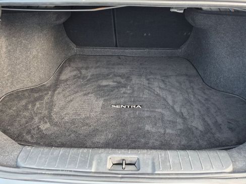 Used 2024 Nissan Sentra SV FWD image 6